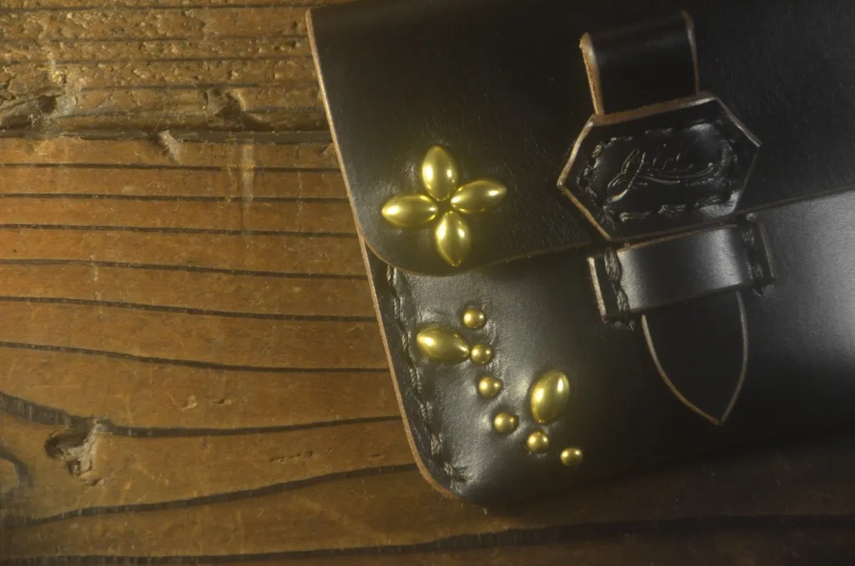 Rebel studs〈レヴェルスタッズ〉 conpact wallet